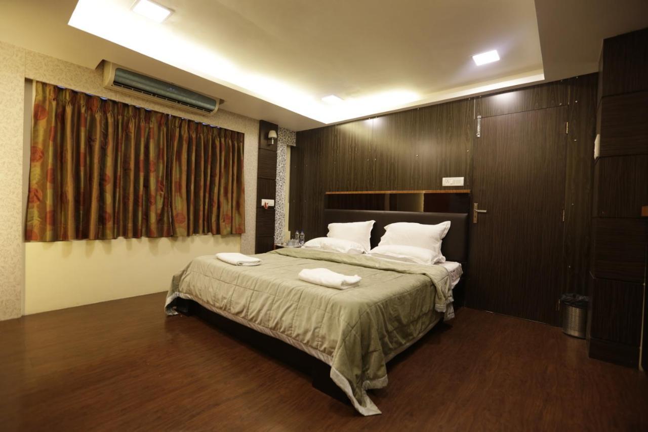 Hotel Metro Palace Mumbai Kültér fotó