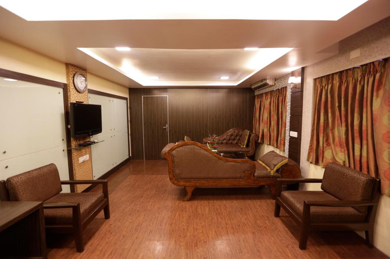 Hotel Metro Palace Mumbai Kültér fotó