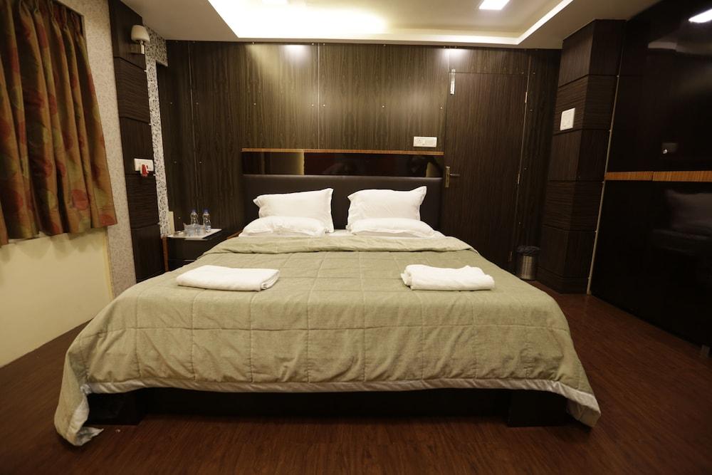 Hotel Metro Palace Mumbai Kültér fotó